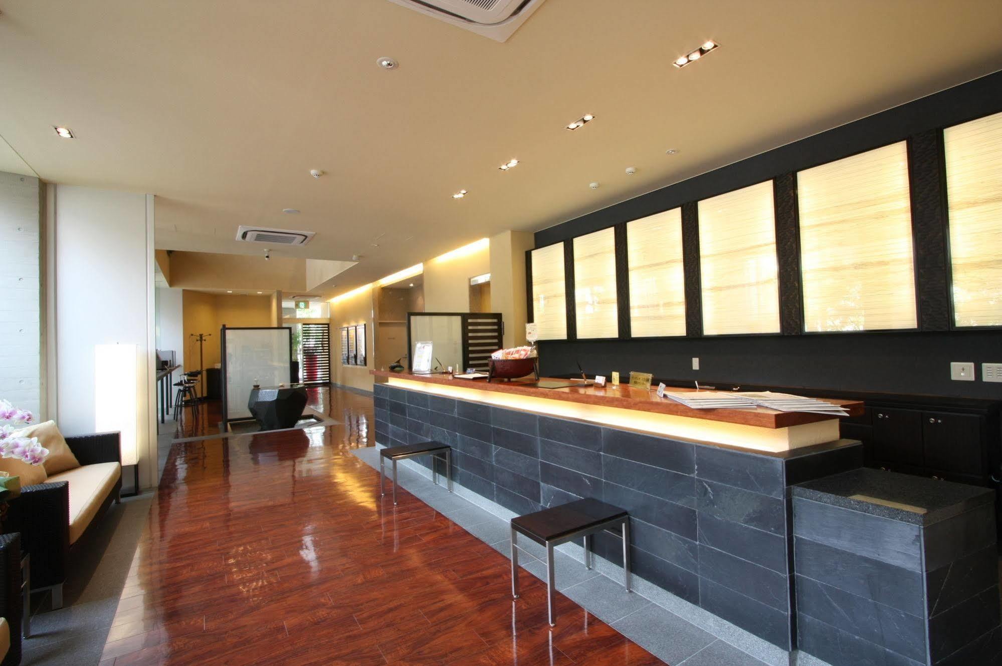 Uozu Manten Hotel Ekimae Екстериор снимка